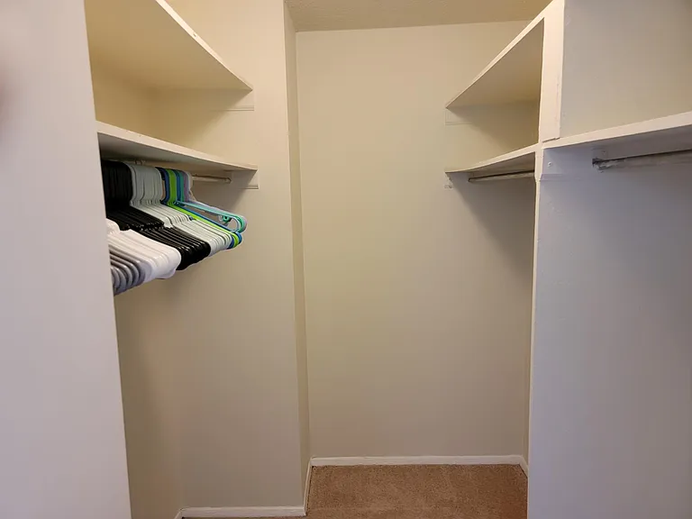 Walk-In Closet (Interior)