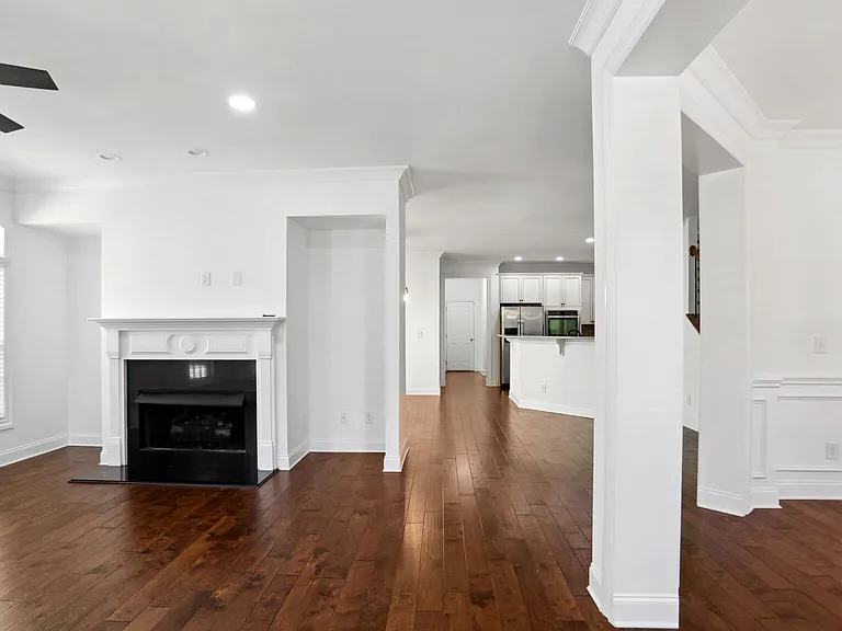3951 Baverton Dr — Photo 12