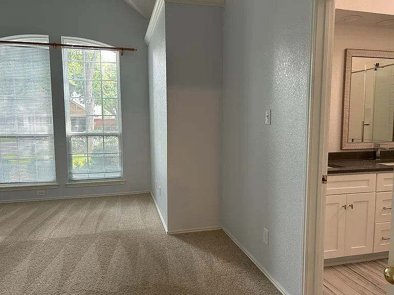 3022 Silver Springs Ln — Photo 7