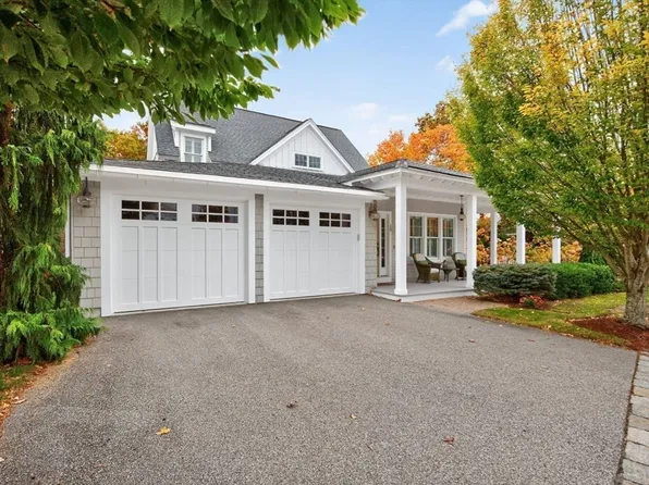 10 Shutter Latch, Plymouth, MA 02360