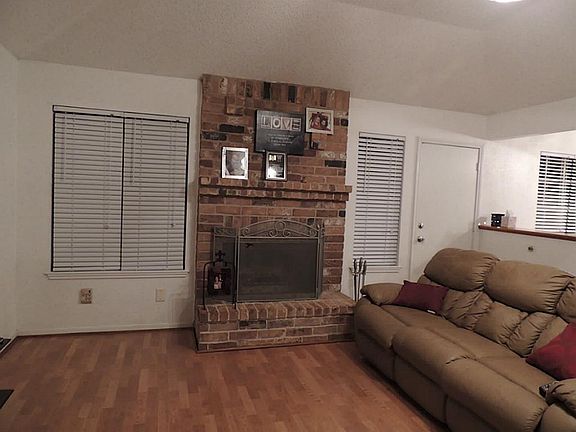 ........complete with hearth and mantle!