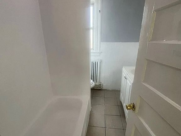 4th image of 119 Prospect Ave #2A