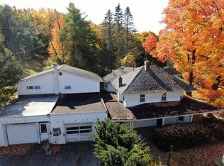 40 Tybush Ln, Troy, NY 12180