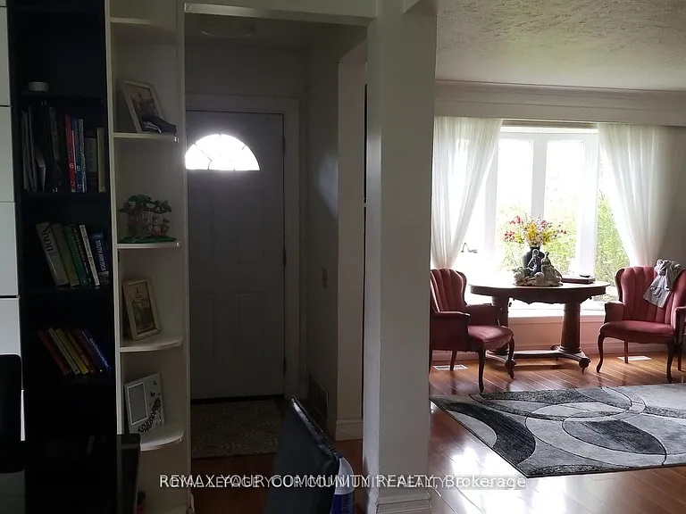 38 Peking Rd #MAIN LEVEL — Photo 20