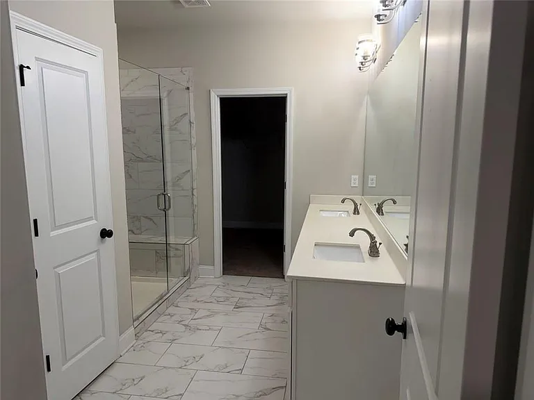 3772 Ledgemont Dr — Photo 21