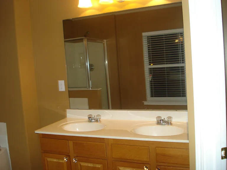 2828 Roundleaf Ct — Photo 8