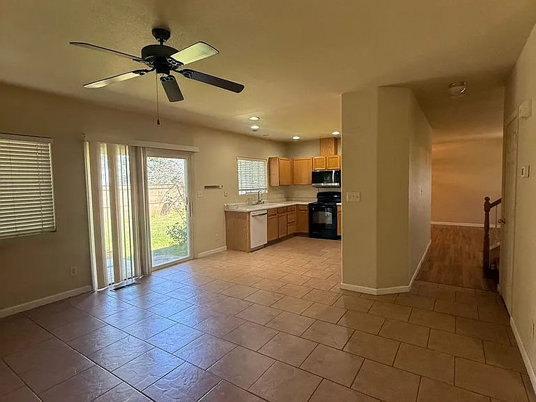 1080 Crosswater Dr — Photo 5