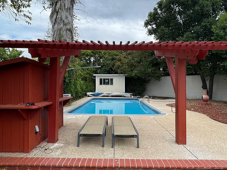 1746 Sattler Dr — Photo 18