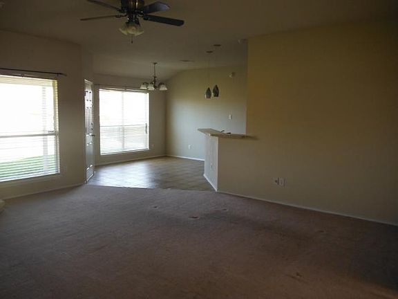 3rd image of 2108 Jake Dr