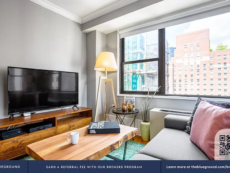 141 E 33rd St #16-A — Photo 4
