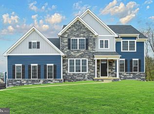 210 Hauer Ter, Spring Grove, PA 17362