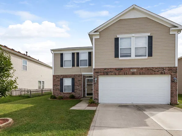 8457 Ash Grove Dr, Camby, IN 46113