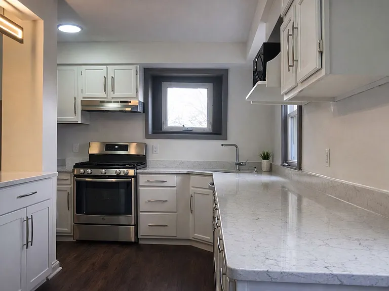 306 Bryant Ave — Photo 24