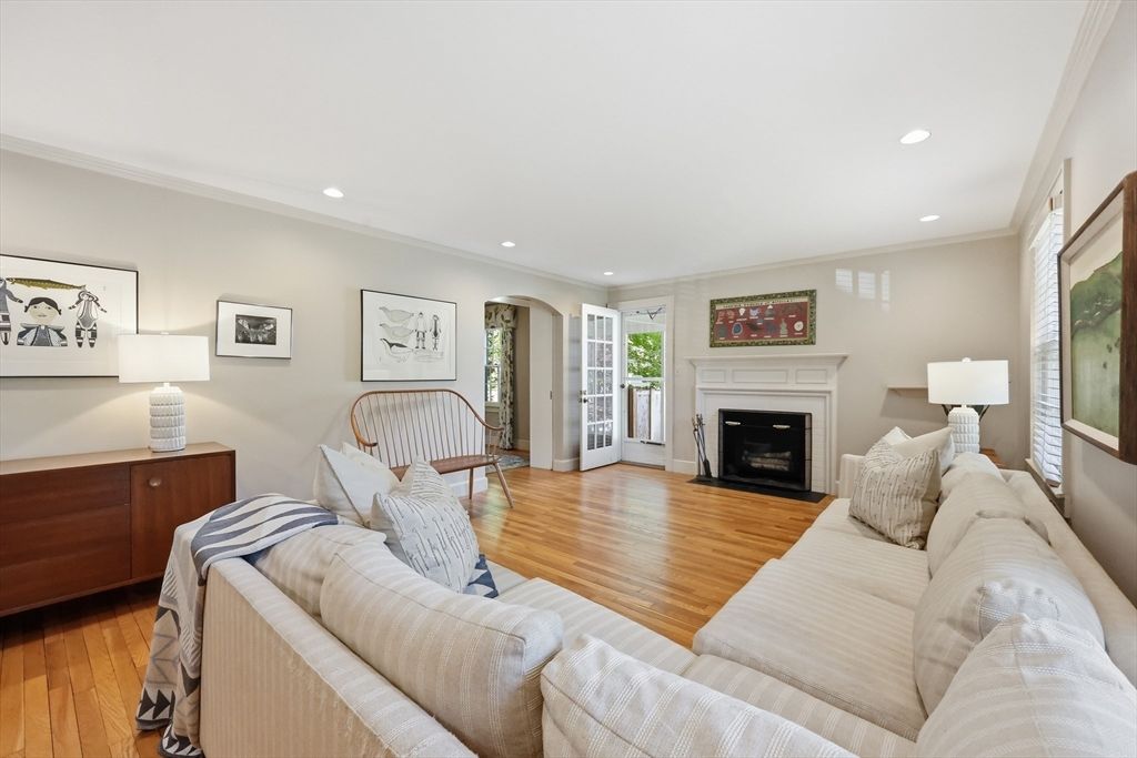 Apartment in Longmeadow, Hampden - View 4