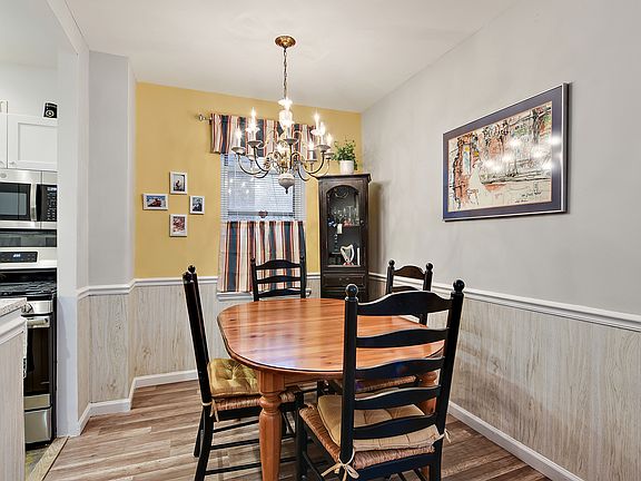 5th image of 640 W 231st St APT 2J