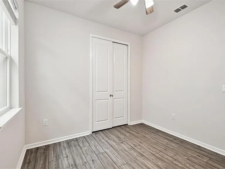 13144 Peachleaf Ave — Photo 33