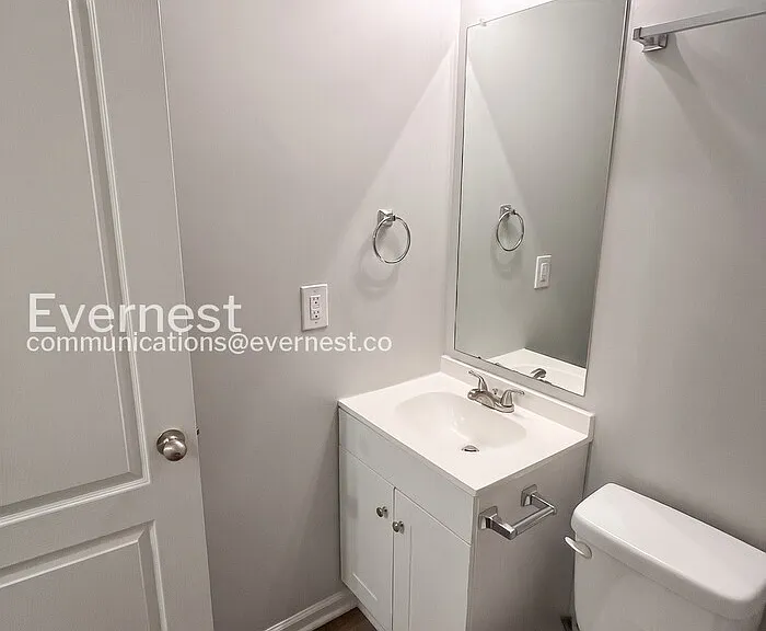 8631 Thomas Ln — Photo 26