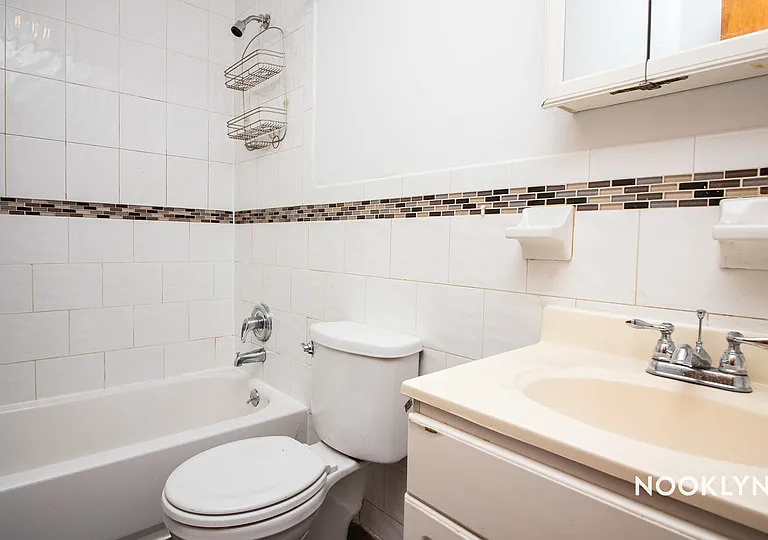 78 Starr St #1L — Photo 11