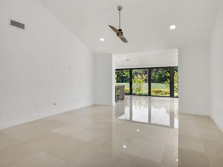 21922 Cypress Dr — Photo 9