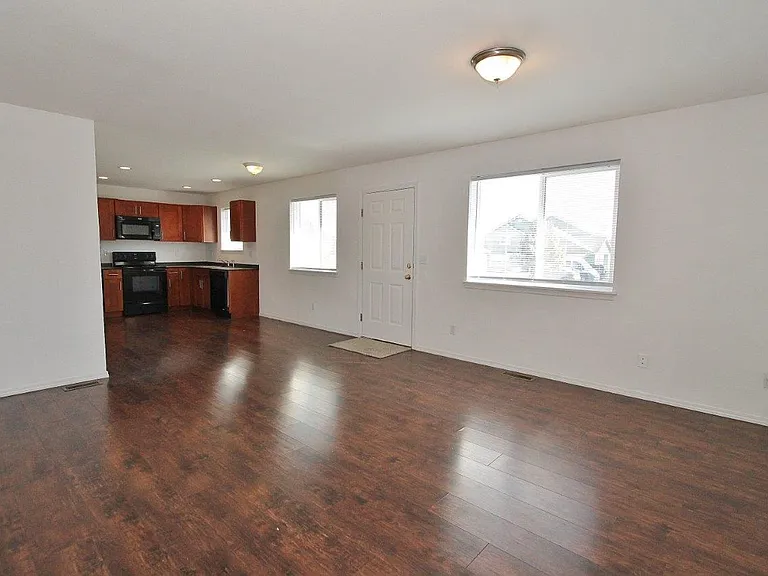 4016 Washington Ave — Photo 4