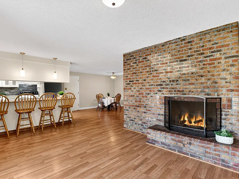 640 Stonehill Dr — Photo 23