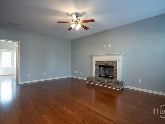 2nd image of 132 Putters Drive