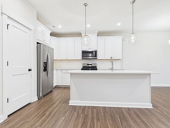 4th image of 9529 Munsing Dr