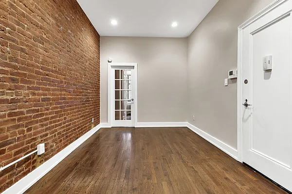 Rented by Cooper & Cooper Real Estate | media 3
