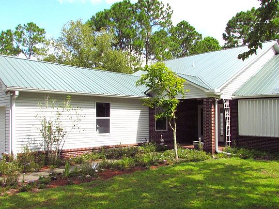 2nd image of 300 Baywood Dr