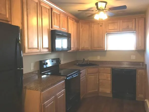 3643 N Front St #C — Photo 3