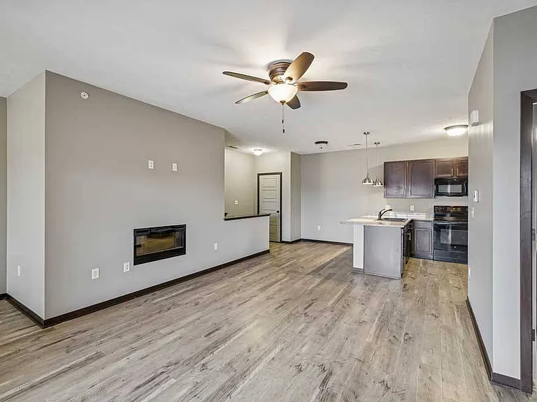 North Pointe Villas — Photo 182