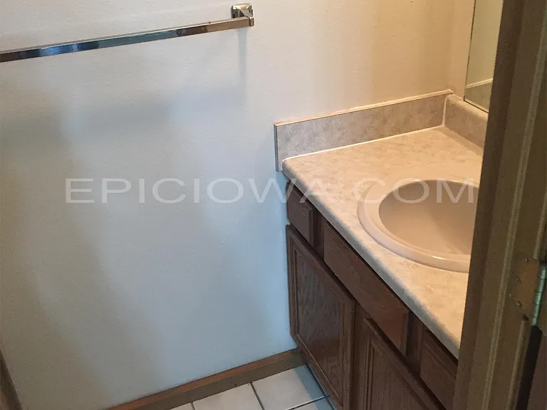 1/2 Bath off of living room