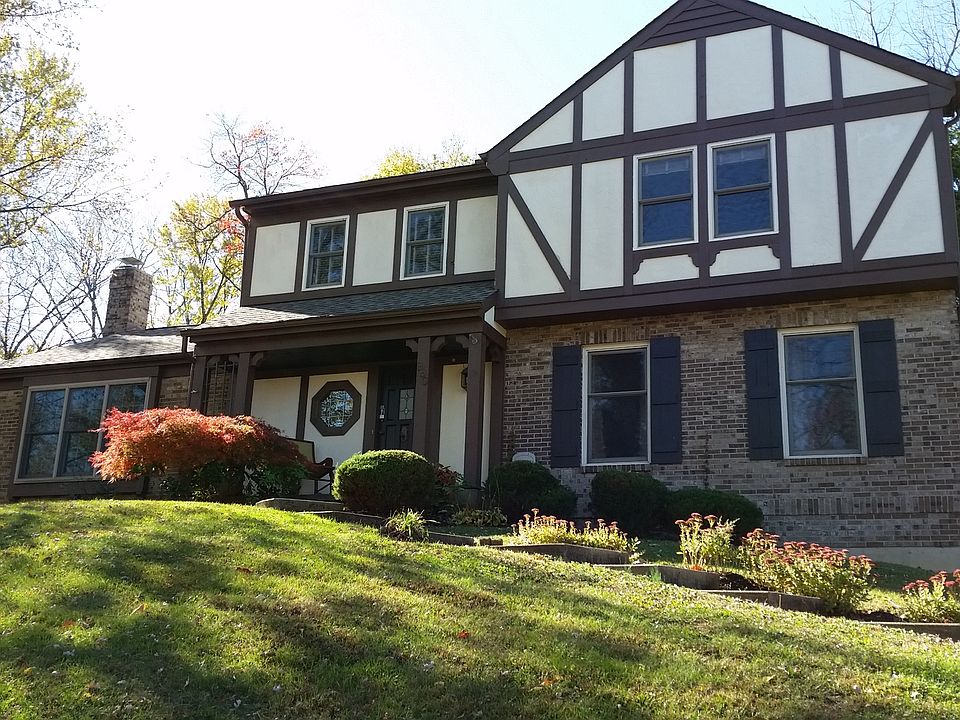 1st image of 990 Riverwatch Dr