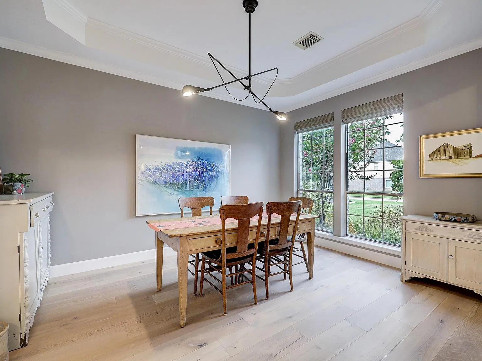 5 bed, 3.5 bath, 3659 sqft, $3,500 — Photo 4