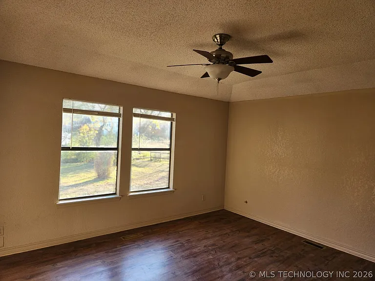 208 W 118th St S — Photo 11