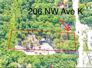 206 Avenue K NW, Carrabelle, FL 32322