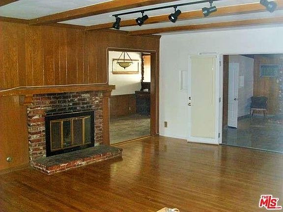 2nd image of 9742 Haskell Ave
