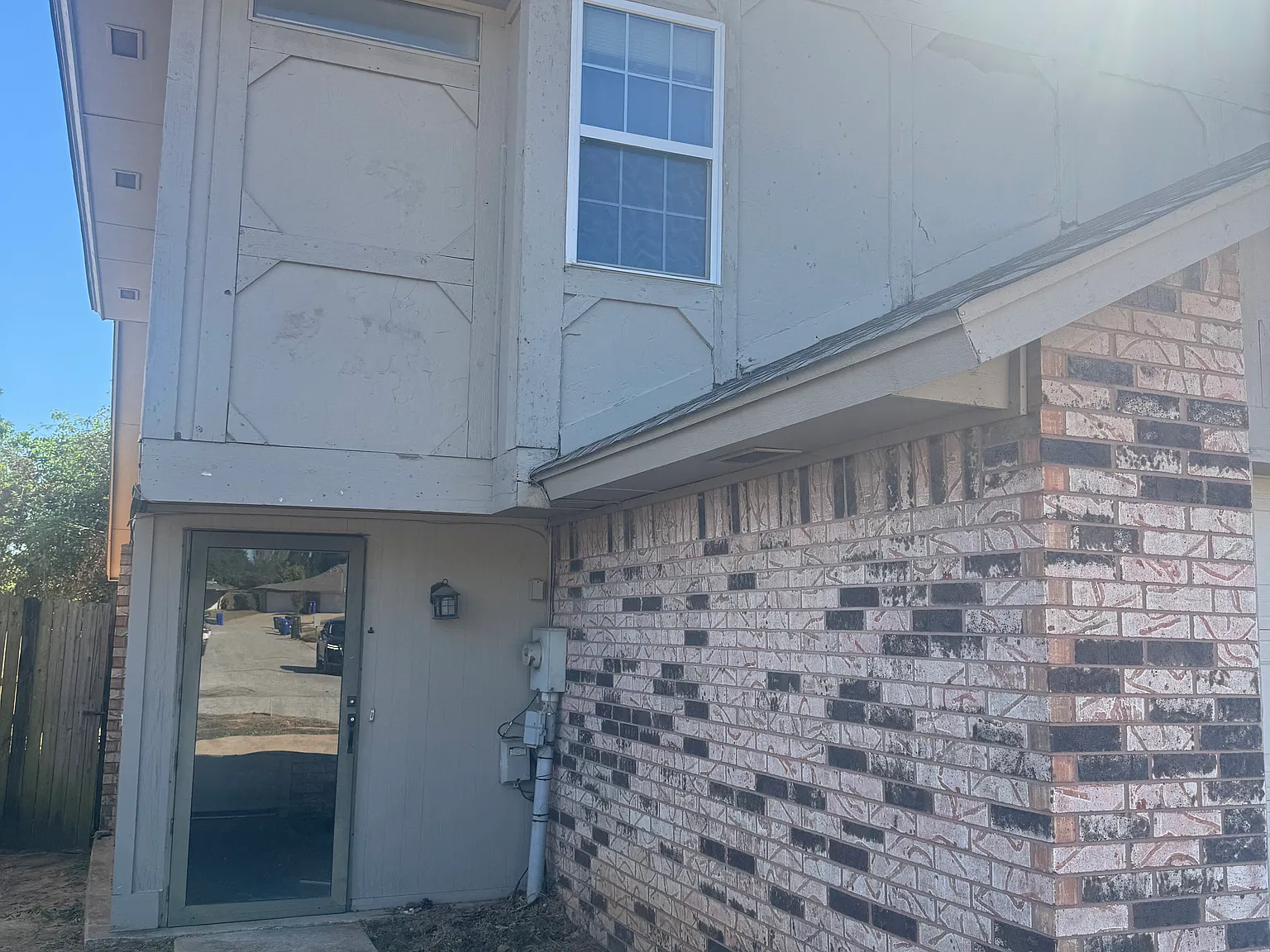 2 bed, 2.5 bath, 1300 sqft, $1,100 — Photo 4