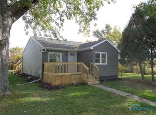 615 N Decant Rd, Oregon, OH 43616