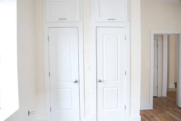 Rented by Evergreen Apartments BK | media 12