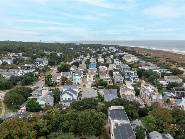 112 83rd St #B, Virginia Beach, VA 23451