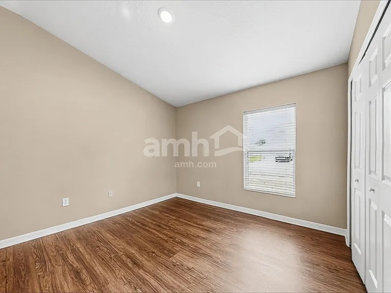 2305 Lawrence Hall St — Photo 17