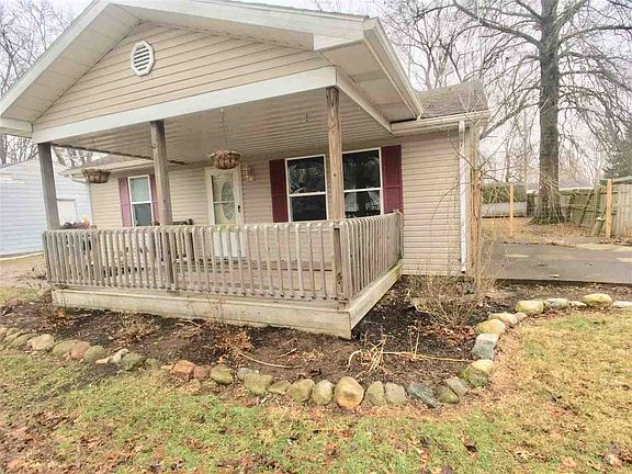 2nd image of 221 Midway Dr