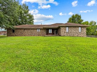 3938 W Jackson Rd, Nixa, MO 65714