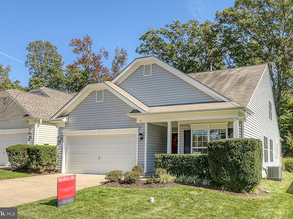 1st image of 6 Norwood Ln
