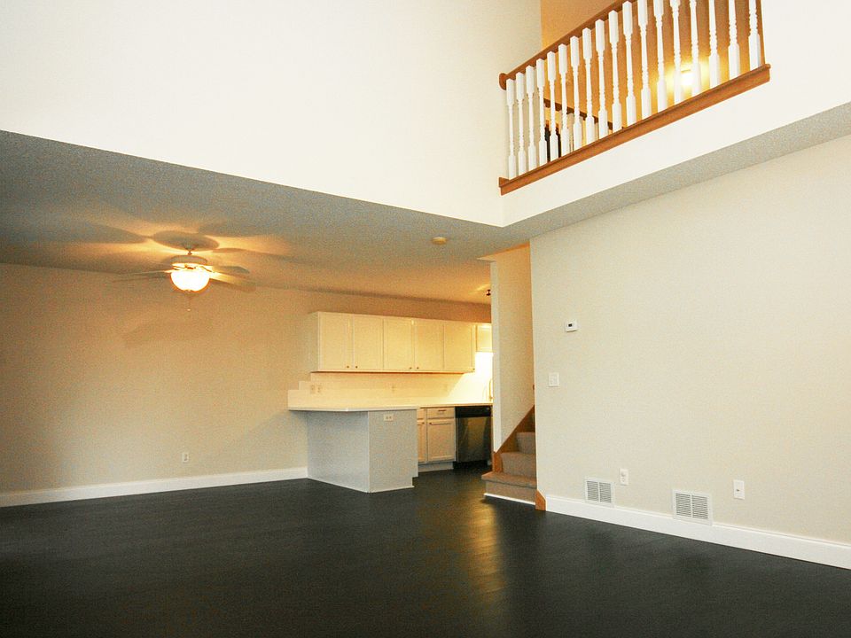 1st image of 1644 Lexington Ln