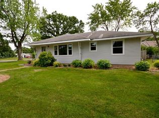 400 108th Ln NW, Coon Rapids, MN 55448