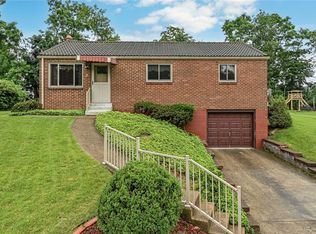 105 Hilltop Cir, Glenshaw, PA 15116