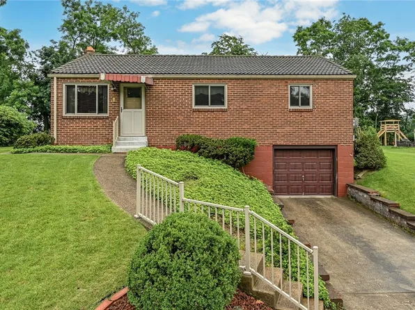 105 Hilltop Cir, Glenshaw, PA 15116
