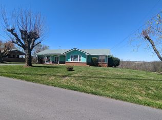621 E Barton Ridge Rd, Greeneville, TN 37745
